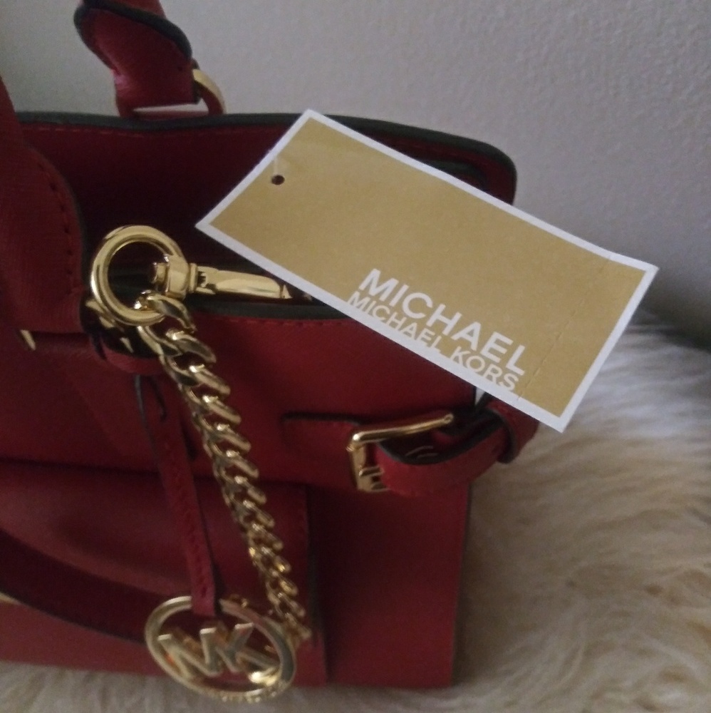 Mk purse down TO ONLY $125.00!!!! - Picture 4 of 4